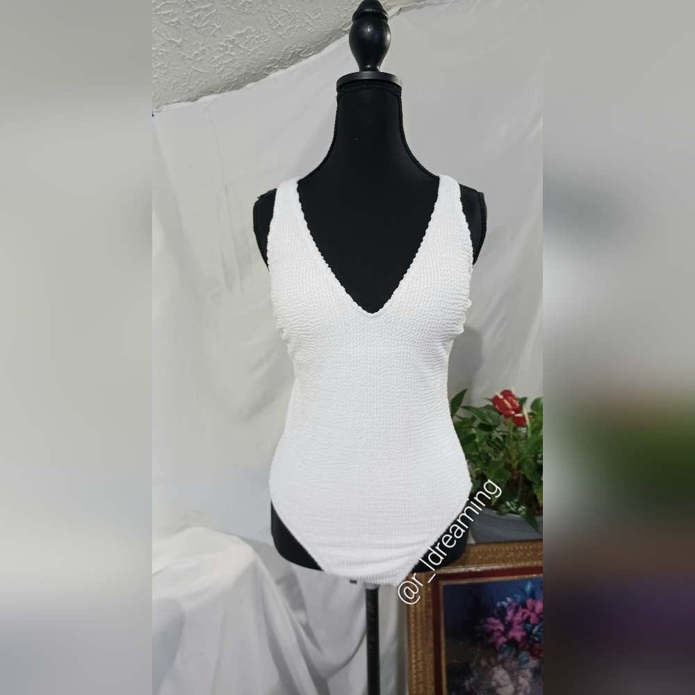 NWT BCA by Rebecca Virtue Madilynn Texture One Piece Swimsuit Size Large